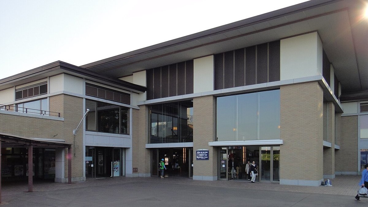 伊豆高原駅の駅舎